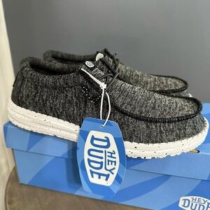 Hey Dude - brand new